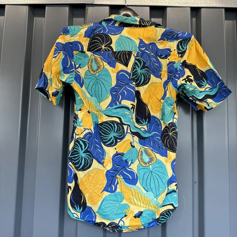 Pataloha Hawaiian Shirt Small Mens Floral Short Sleeve Button Up Patagonia Green